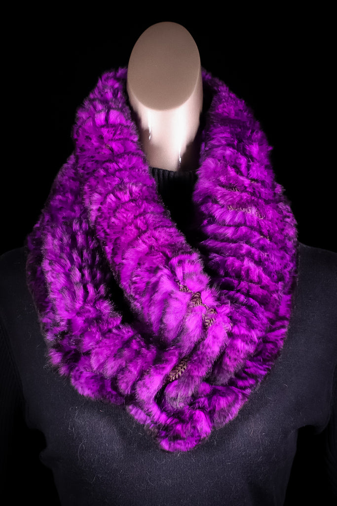 Knitted Black Chinchilla Rex Rabbit Pull-Through Rosette Scarf – Alaska Fur  Gallery, Inc.